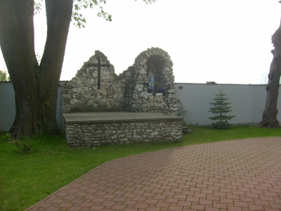 Kościół św. Bartłomieja - ołtarz polowy